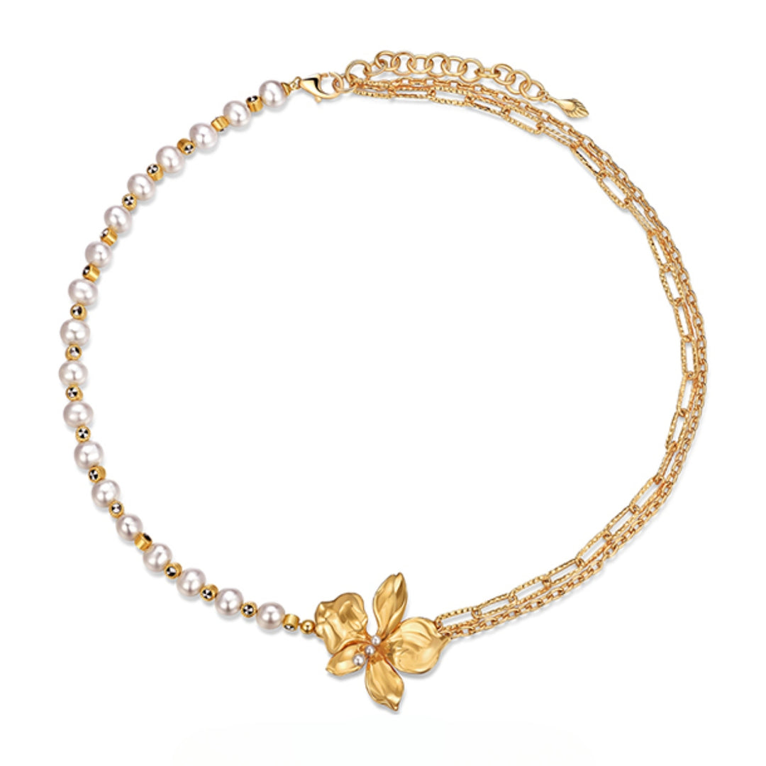 Petal Pendant Necklace